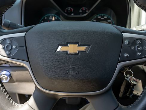 Used 2022 Chevrolet Colorado LT w/ LT Convenience Package RWD image 18
