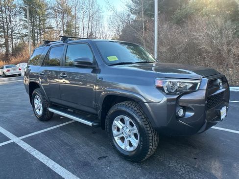 Used 2019 Toyota 4Runner SR5 image 7