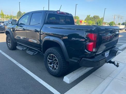 Used 2024 Chevrolet Colorado ZR2 w/ Safety Package AWD/4WD image 14