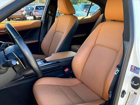Used 2025 Lexus IS 350 F Sport image 18