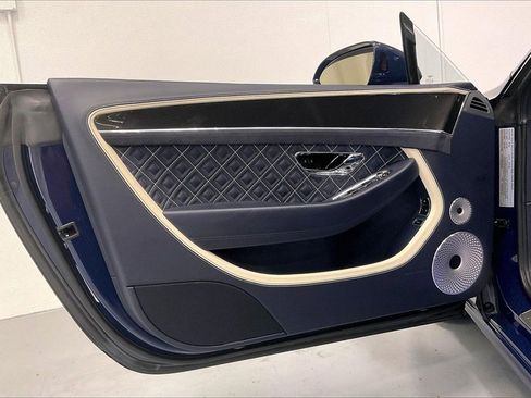 Used 2022 Bentley Continental GT Speed image 19