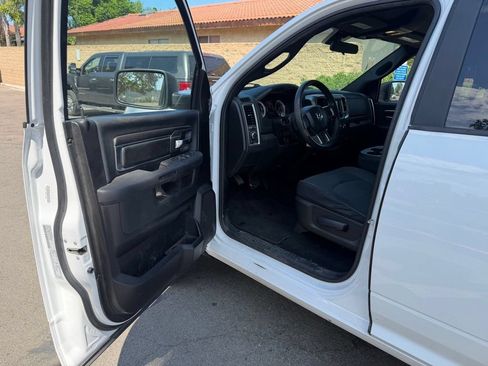 Used 2022 RAM 1500 Warlock AWD/4WD image 18