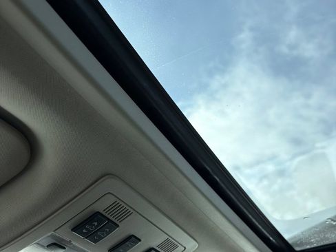 Used 2007 Cadillac Escalade LUXURY w/ Information Package image 20