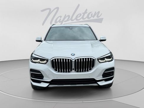 Used 2023 BMW X5 xDrive40i w/ Premium Package AWD/4WD image 9
