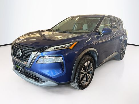 Used 2021 Nissan Rogue SV AWD/4WD image 3