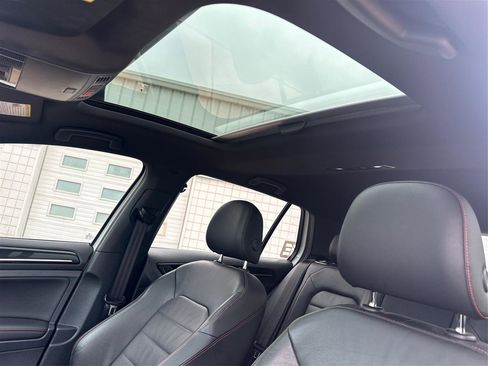 Used 2016 Volkswagen GTI SE w/ Lighting Package (SEL) image 22