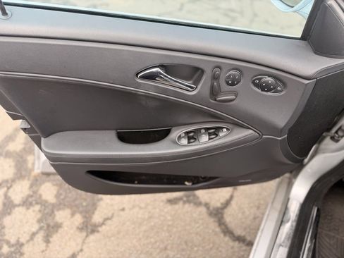 Used 2008 Mercedes-Benz CLS 550 image 20