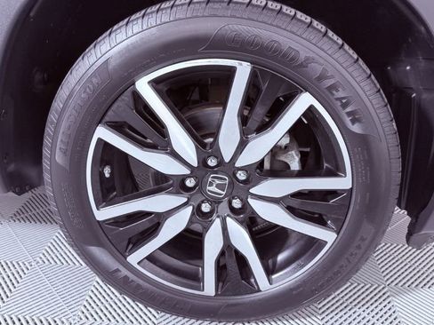 Used 2019 Honda Pilot Touring image 31