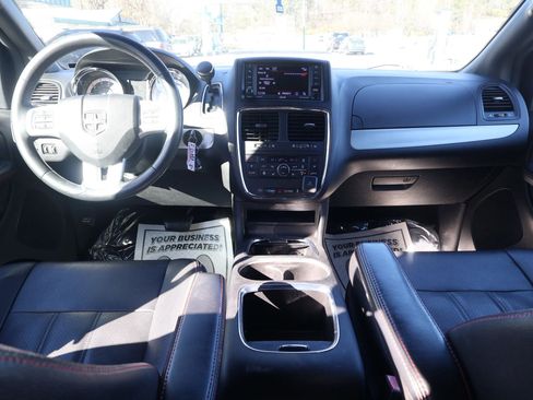 Used 2019 Dodge Grand Caravan GT FWD image 24