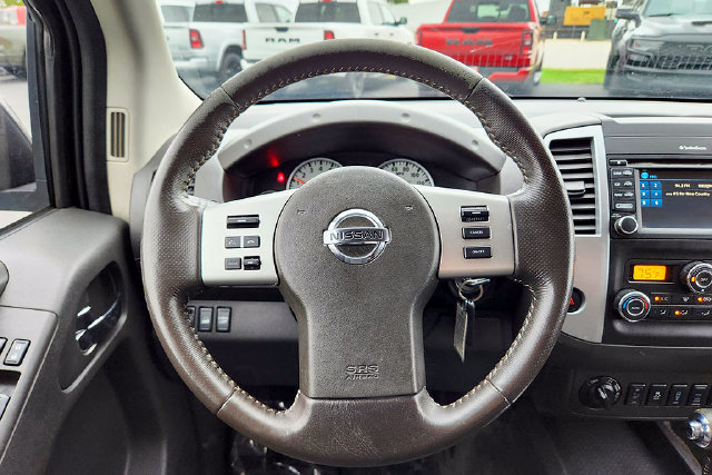Used 2018 Nissan Frontier PRO-4X AWD/4WD image 9