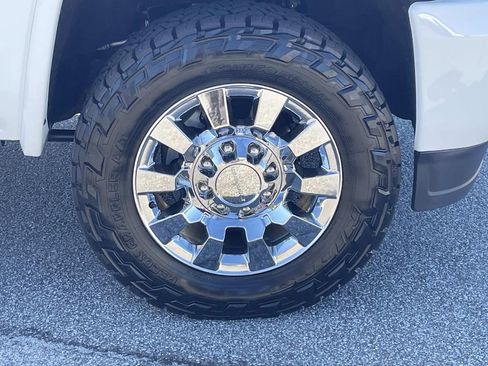 Used 2017 GMC Sierra 2500 Denali w/ Duramax Plus Package image 10