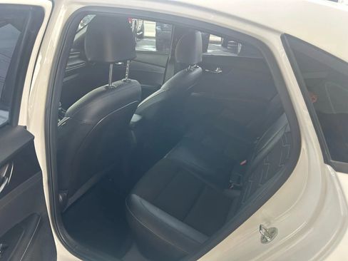 Used 2021 Kia Forte GT-Line w/ GT-Line Premium Package image 9