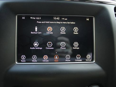 Used 2018 Jeep Grand Cherokee Laredo image 22