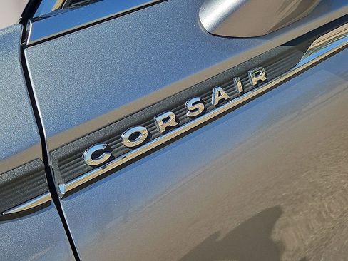 Used 2022 Lincoln Corsair FWD image 11