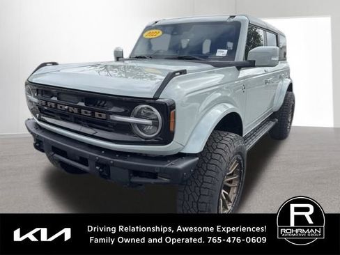 Used 2022 Ford Bronco Outer Banks AWD/4WD image 1