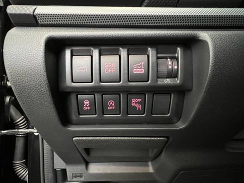 Used 2021 Subaru Forester Limited AWD/4WD image 24