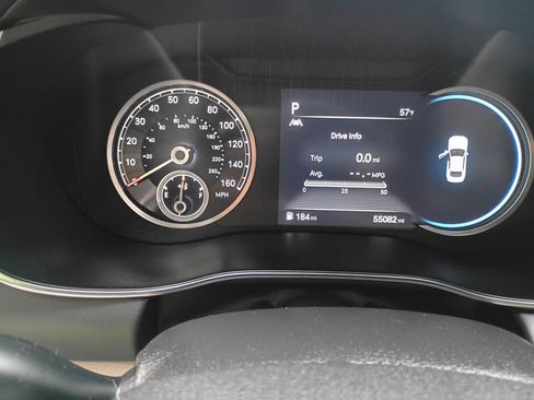 Used 2022 Genesis G70 2.0T image 23