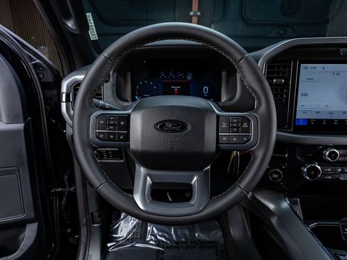 Used 2026 Ford F150 XLT w/ XLT Black Appearance Package AWD/4WD image 19