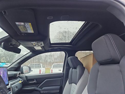 New 2026 Toyota Tacoma 4x4 Double Cab Hybrid image 9