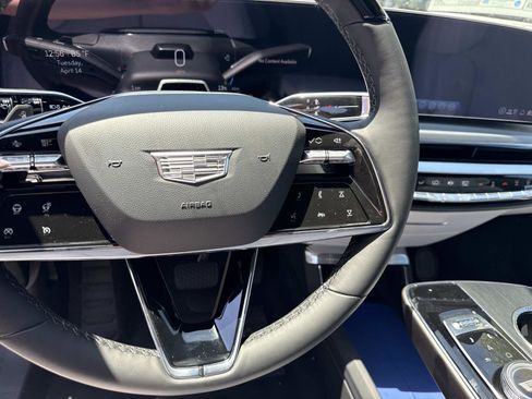 New 2026 Cadillac Lyriq Premium Luxury w/ LPO, Floor Liner Package RWD image 30