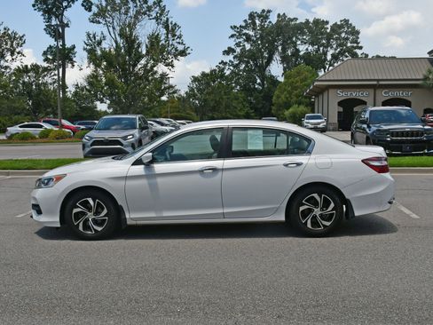 Used 2016 Honda Accord LX image 2
