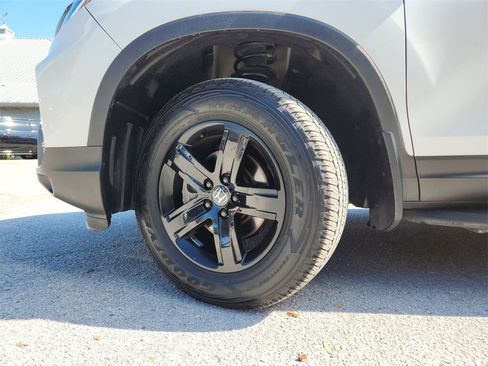 Used 2022 Honda Ridgeline Black Edition image 34