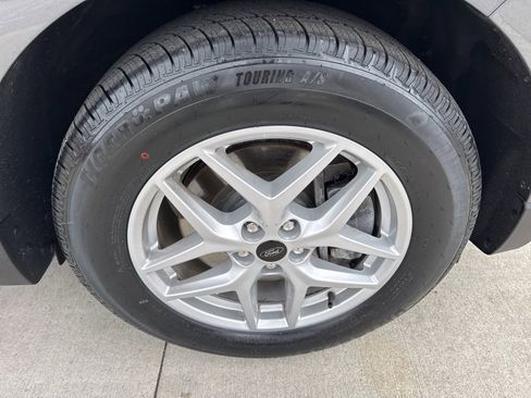 Certified 2024 Ford Edge SEL w/ Convenience Package image 21