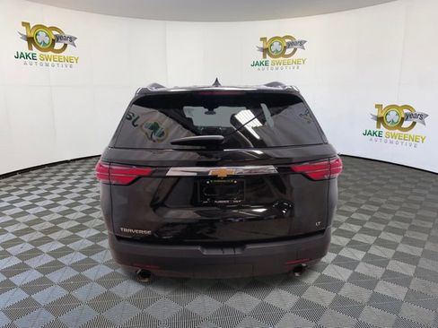 Used 2023 Chevrolet Traverse LT image 9