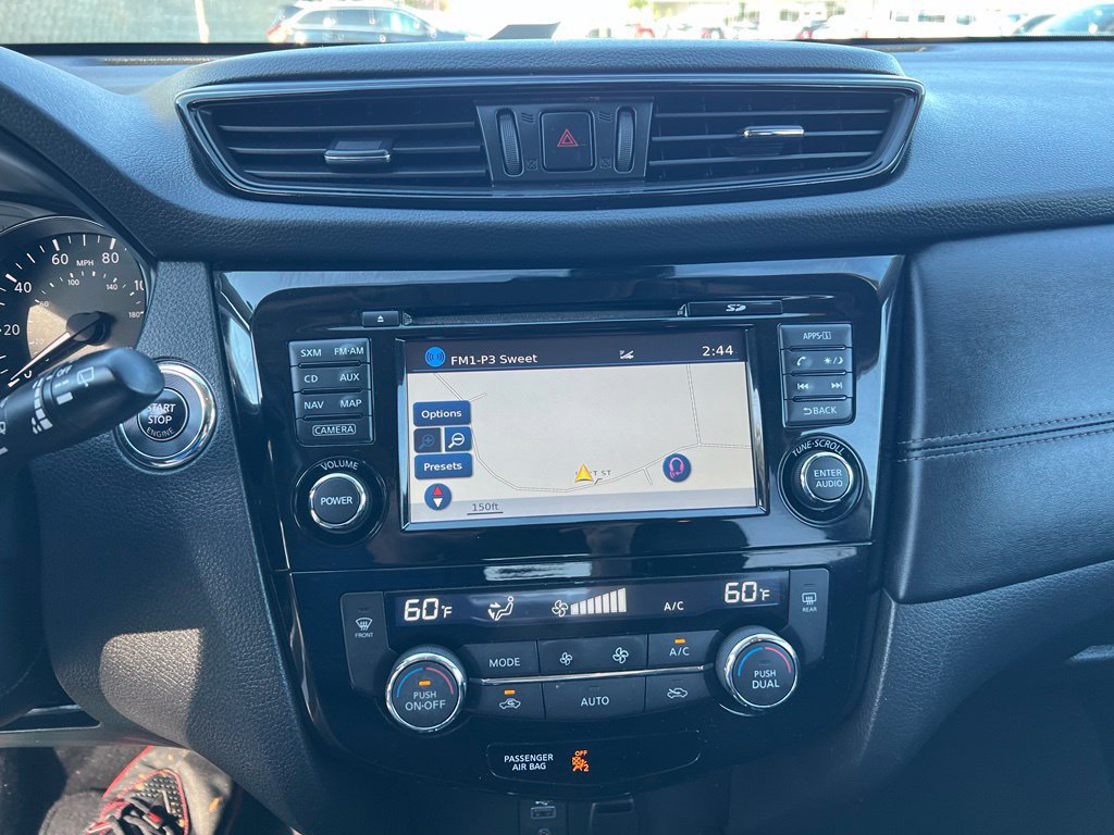 Used 2017 Nissan Rogue SL w/ SL Premium Package AWD/4WD image 33
