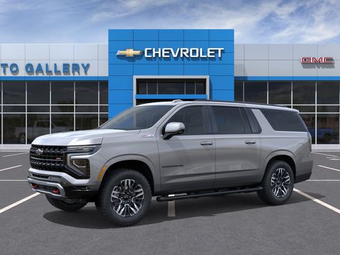 New 2026 Chevrolet Suburban Z71 w/ Comfort Package AWD/4WD image 2