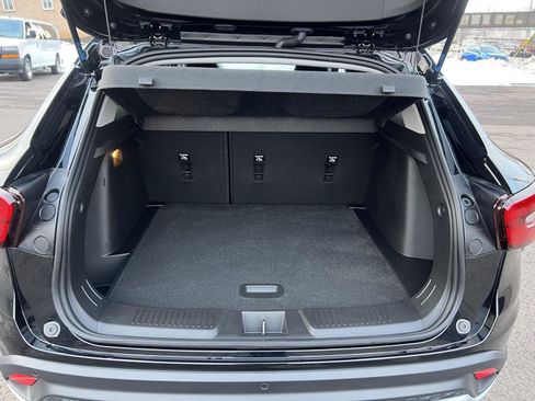 Used 2024 Chevrolet Trax LT w/ Driver Confidence Package image 13