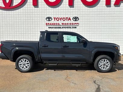 New 2025 Toyota Tacoma SR5