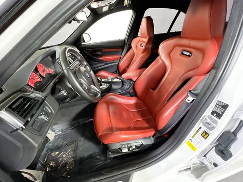 Used 2018 BMW M3 image 22