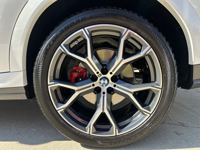 Certified 2023 BMW X6 xDrive40i w/ M Sport Package AWD/4WD image 25