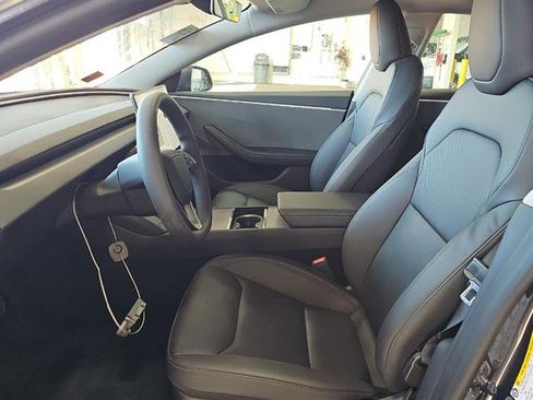 Used 2025 Tesla Model 3 RWD image 5