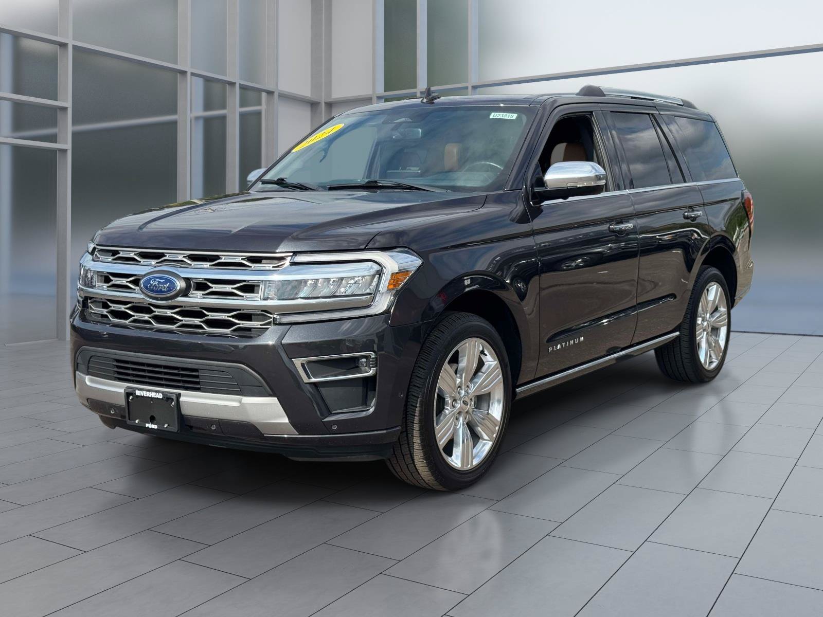 Certified 2024 Ford Expedition Platinum AWD/4WD image 1