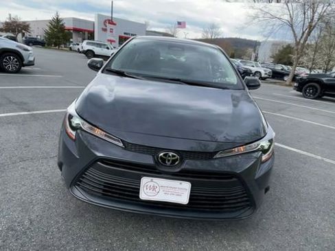 New 2026 Toyota Corolla LE FWD image 3