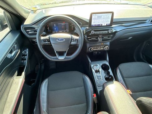 Certified 2025 Ford Escape ST-Line image 22