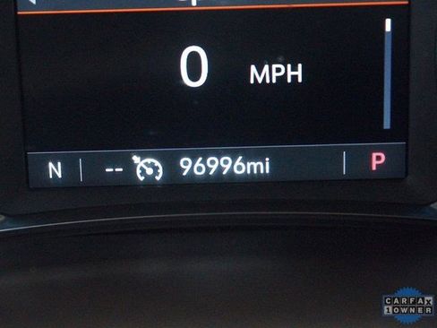 Certified 2023 Chevrolet Traverse LT w/ Rear Camera Mirror Package image 4