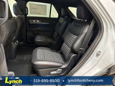 New 2026 Ford Explorer ST-Line w/ ST-Line Street Pack image 22