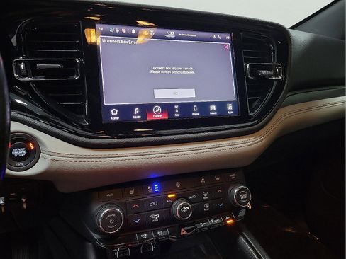 Used 2021 Dodge Durango R/T w/ Technology Group image 14