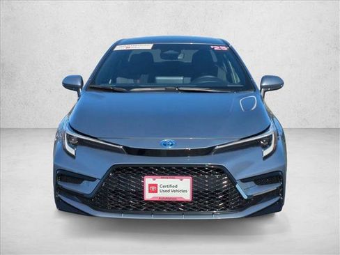 Certified 2025 Toyota Corolla SE w/ Convenience Package image 2
