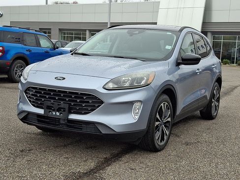 Certified 2022 Ford Escape SEL w/ SEL Stealth AWD Package image 4
