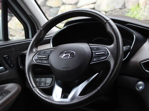 Used 2019 Hyundai Santa Fe AWD w/ Cargo Package image 20