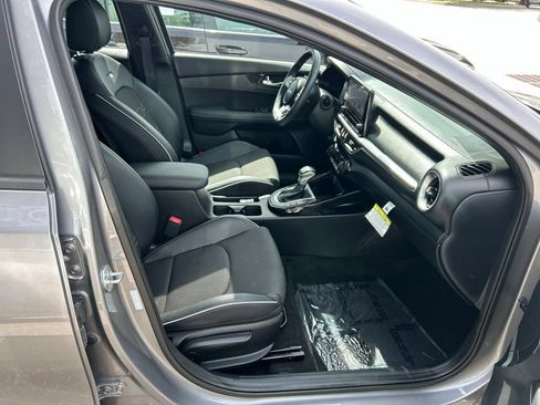 Used 2024 Kia Forte GT-Line w/ GT-Line Premium Package FWD image 39
