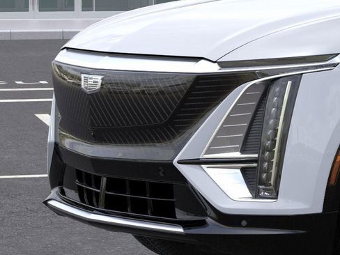 Certified 2026 Cadillac Lyriq Premium Luxury w/ LPO, Floor Liner Package AWD/4WD image 48