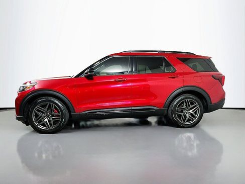 Used 2025 Ford Explorer ST w/ Sun And Sound Package AWD/4WD image 4