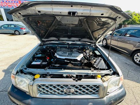 Used 2001 Nissan Pathfinder SE RWD image 19