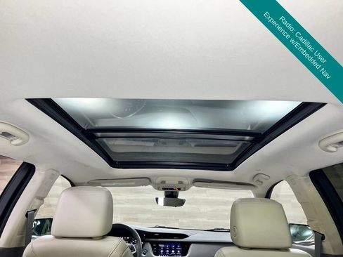 Used 2021 Cadillac XT5 Premium Luxury AWD/4WD image 4