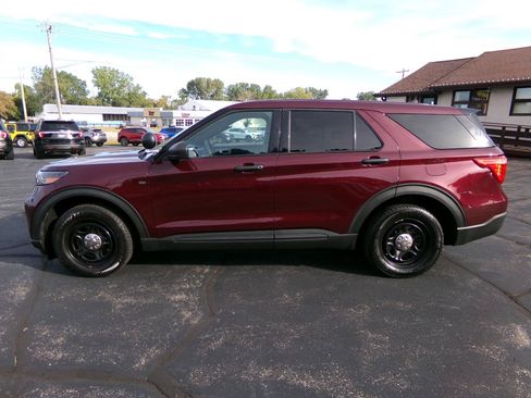 Used 2021 Ford Explorer 4WD Police Interceptor image 3